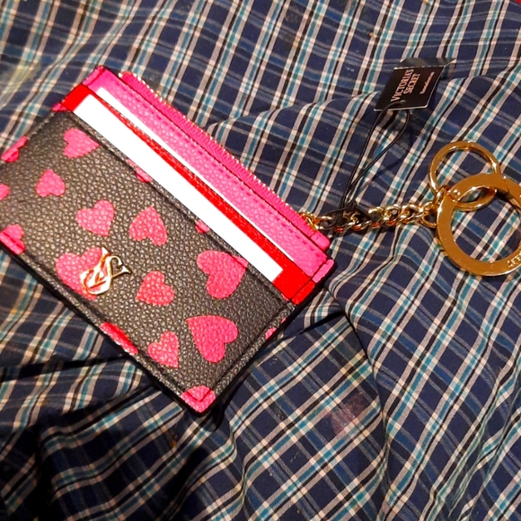 NWT AUTHENTIC VICTORIA SECRET CREDIT CARD HOLDER FOB KEY ๐ CHAIN ๐ - Picture 1 of 6